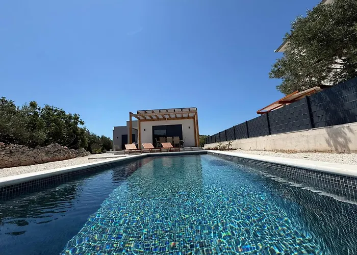 וילה Maslina New *