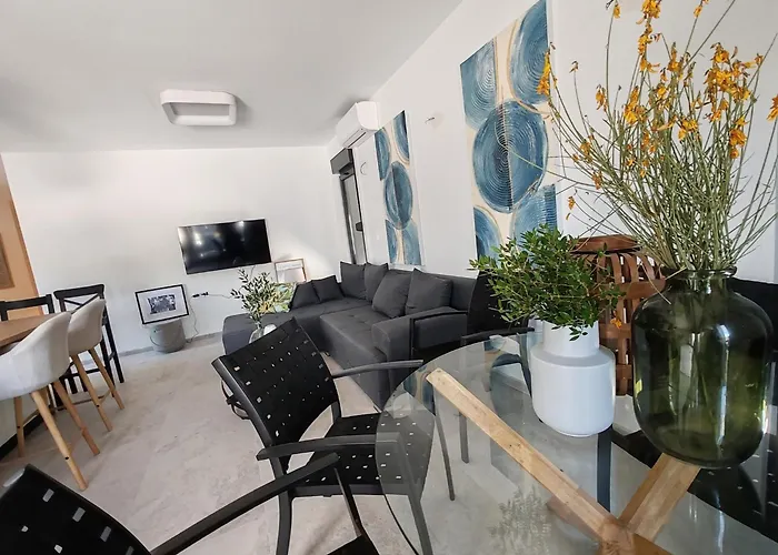 Maslina New רוגוזניצה