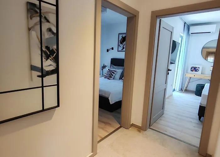 ヴィラ Maslina New