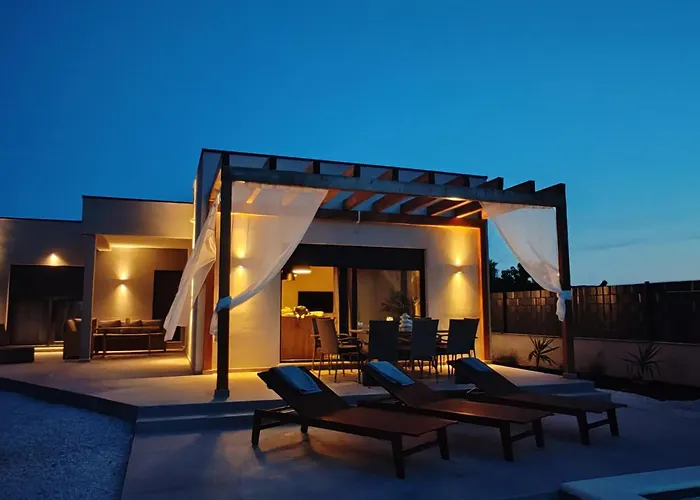 Maslina New * ロゴズニッツァ